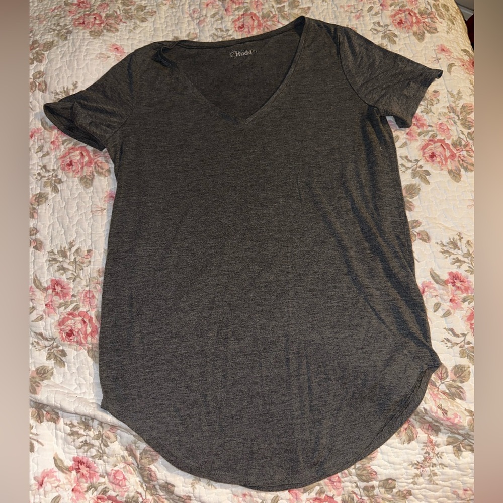 Mudd v neck shirt size large